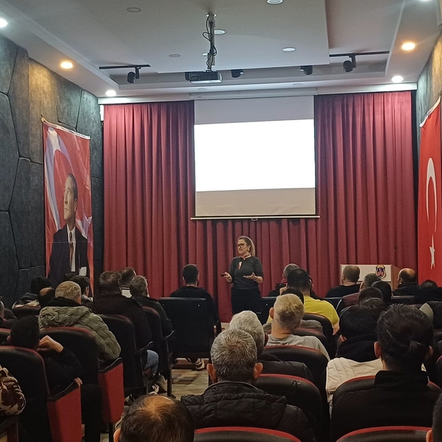 Hükümlülere yönelik 'Aile Eğitimi' ve 'Bağımlılıkla Mücadele' seminerleri d...
