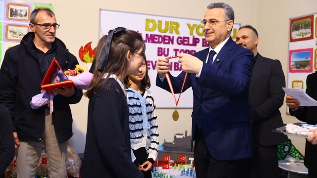 Başkan Kurnaz: "Gençler umut ve gurur veriyor"