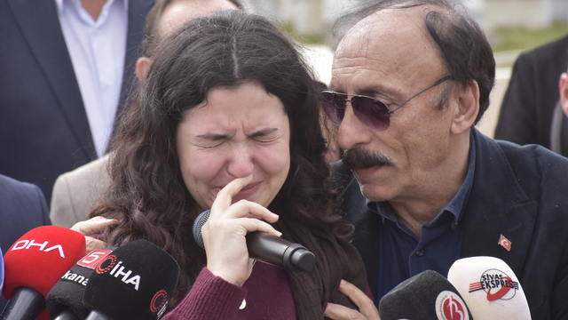 Düşen helikopterde Yazıcıoğlu ile birlikte hayatını kaybeden 4 kişi, mezarları başında anıldı