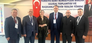 Başkan Tanfer, "Belediyelerde Katılımcı Yönetişim" paneline katıldı