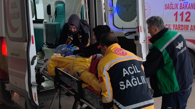 Bayılan arkadaşının ardından yarım kalan temizlik için kazana girince zehirlenip öldü