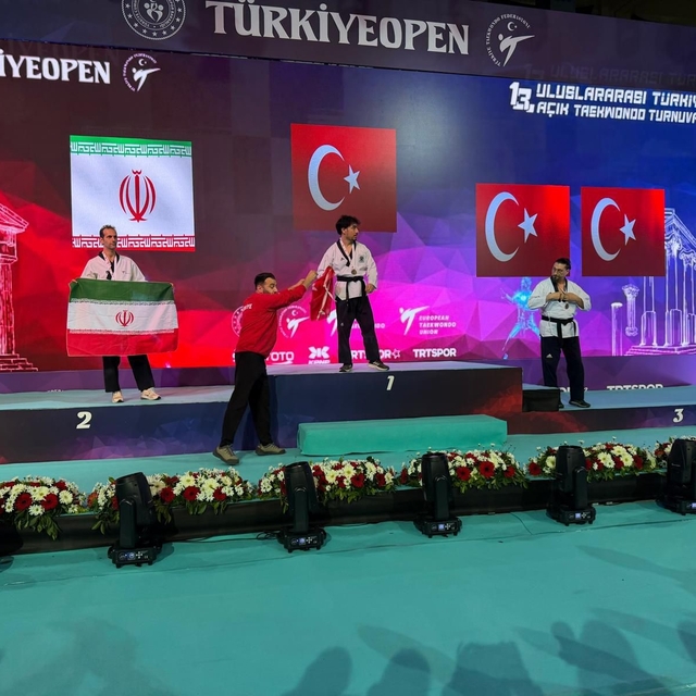 Bursalı sporcu Uğur Tuzlu, Turkish Open Taekwondo Turnuvası'nda şampiyon ol...