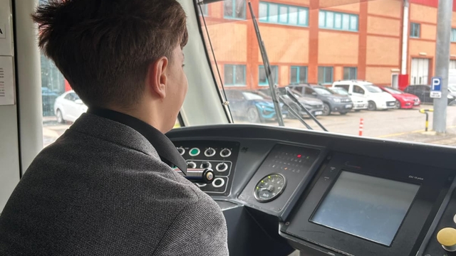 Koruma altındaki Onur'un vatmanlık hayali gerçek oldu