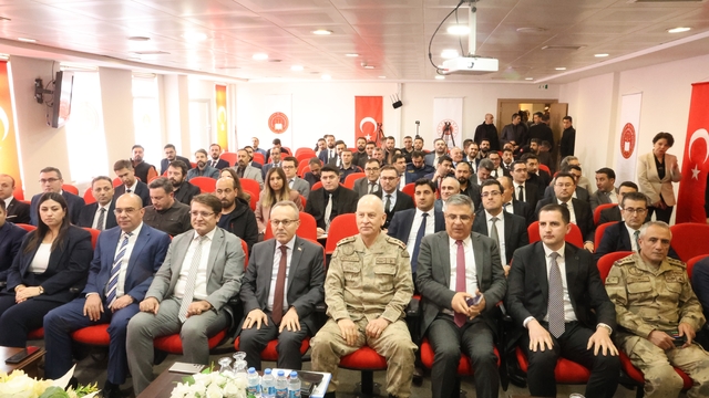 Diyarbakır'da 'yasa dışı bahis ve sanal kumarla' mücadelede hukuki süreç ele alındı