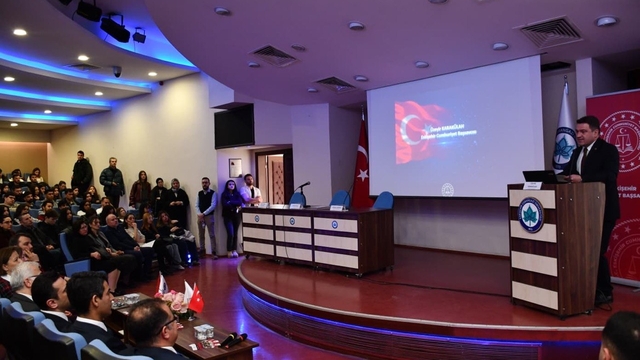 Eskişehir'de üniversite öğrencilerine "IBAN kiralama dolandırıcılığı" anlatıldı