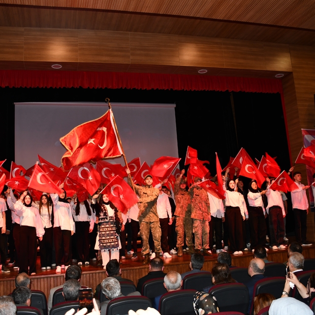 Vezirköprü'de Çanakkale Zaferi ve şehitleri anıldı
