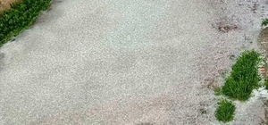 Hatay'da dolu ve sağanak yağış sonrası sel meydana geldi