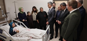 Vali Aydoğdu'dan hastalara ziyaret