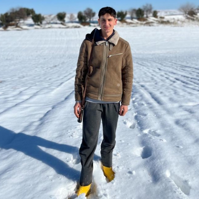 "Okula gidiyorum" diyerek evden ayrılan gençten haber alınamıyor