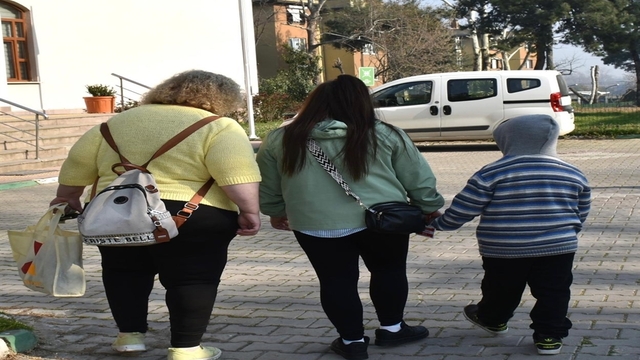 Harabe evde bulunan Nazar'ın, 7 yıl sonra 'anne' dediği Rebecca'nın oğlu olduğu DNA testiyle kesinleşti