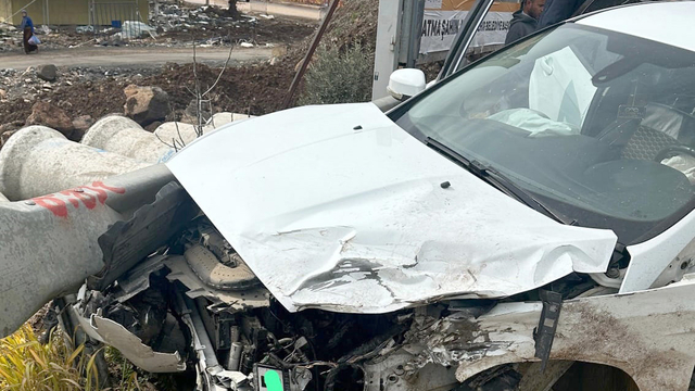 Gaziantep'te TIR ile otomobil çarpıştı: 2 yaralı