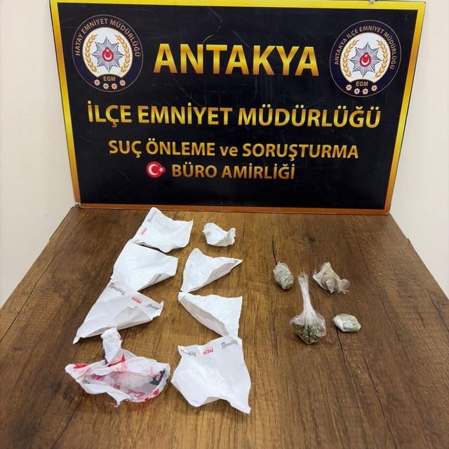 Hatay'da uyuşturucu satıcıların yönelik operasyon; 4 gözaltı