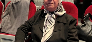 80 yaşındaki emekli öğretmen, kansere yenik düşen profesör kızını gözyaşlarıyla andı Bursa'da gözyaşı dolu gıda zirvesi