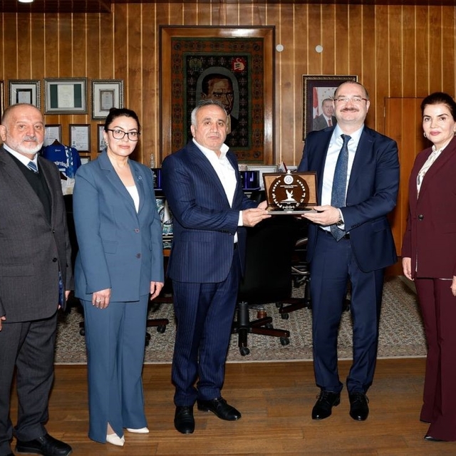Azerbaycan Tıp Üniversitesi ile akademik iş birliği görüşmesi gerçekleştiri...