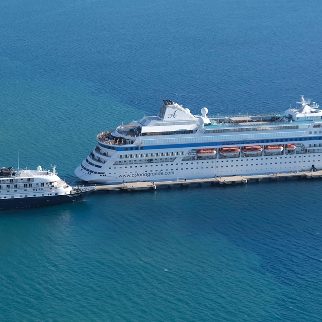 'Yüzen oteller' ile iki ayda 52 bin 748 yolcu seyahat etti