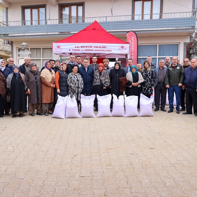Bilecik'te 'Nohut Tohumu Dağıtım' programı gerçekleştirildi