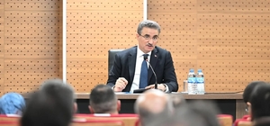 Vali Baruş: "Samimiyet ve adalet ilkeleri kamu hizmetlerinin temeli"