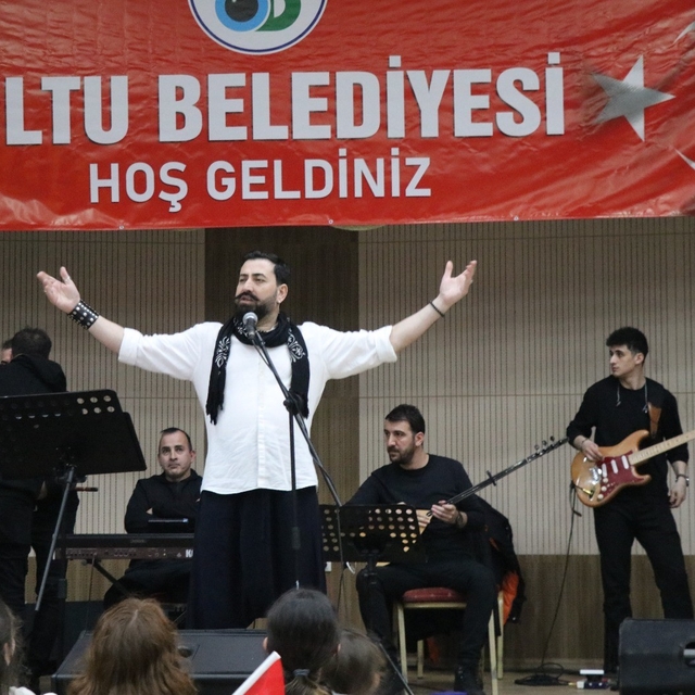 25 Mart konseri ile coştular