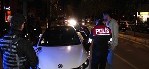 Stajyer ehliyeti ile direksiyon başında alkollü yakalandı