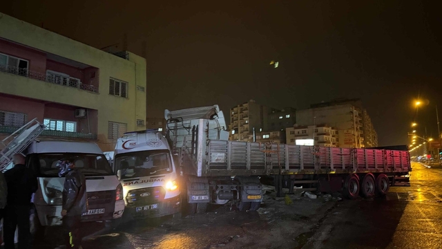 Mardin'de zincirleme trafik kazası: 4 yaralı