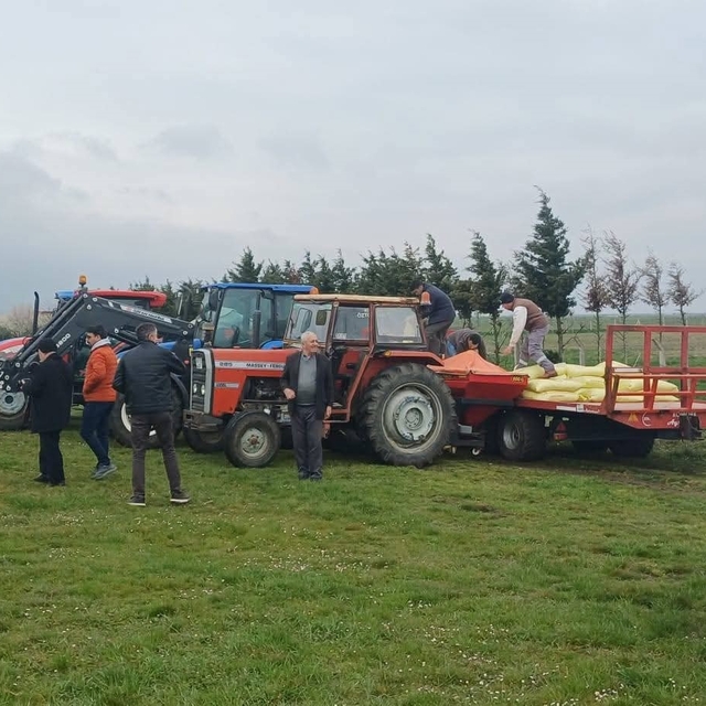 Merada gübreleme çalışması yapıldı