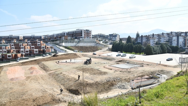 Yeşilyurt Millet Bahçesi'nde çalışmalar sürüyor