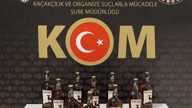 Bayburt'ta 10 litre kaçak alkol ele geçirildi