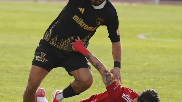 Muğlaspor zirveden uzaklaştı