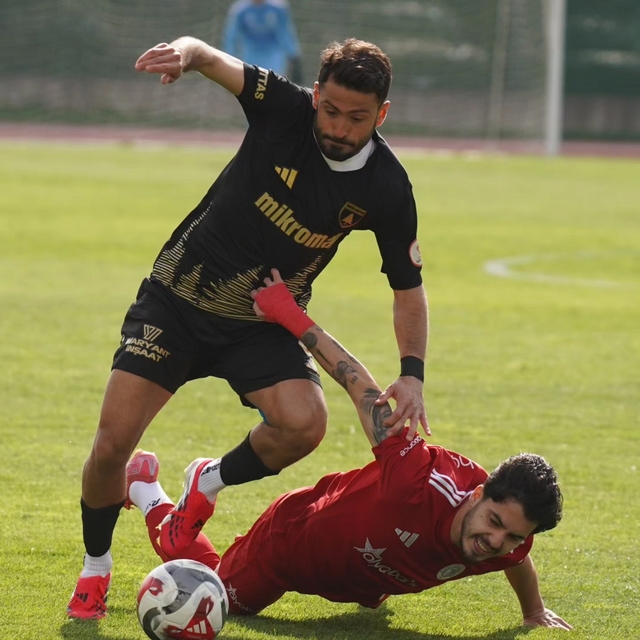 Muğlaspor zirveden uzaklaştı