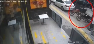 Sürücüsünün fren yerine gaza bastığı hafif ticari araç, 4 araca çarptı