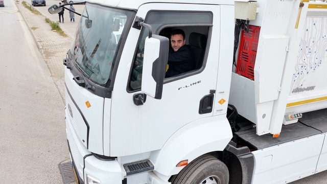 Başiskele'de elektrikli çöp kamyonu dönemi başlıyor