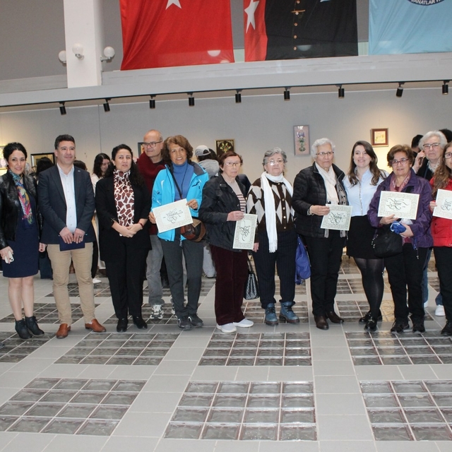 Antalya'da yaşlı bireyler geleneksel sanatları deneyimledi