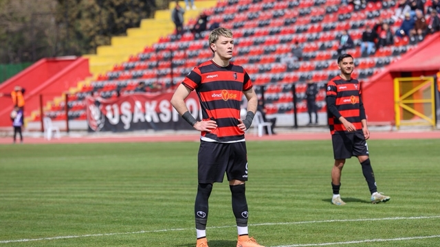 Uşakspor evinde yıkıldı