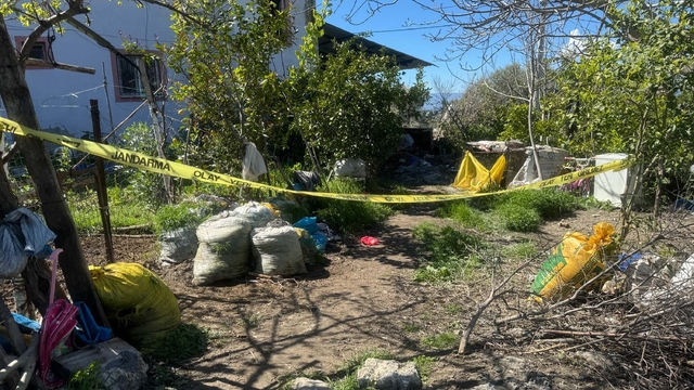 Eşini öldürüp, intihar etti