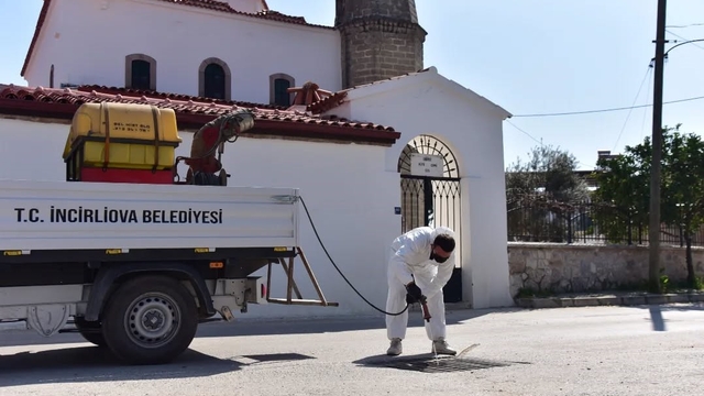 İncirliova'da sinekle mücadele başladı