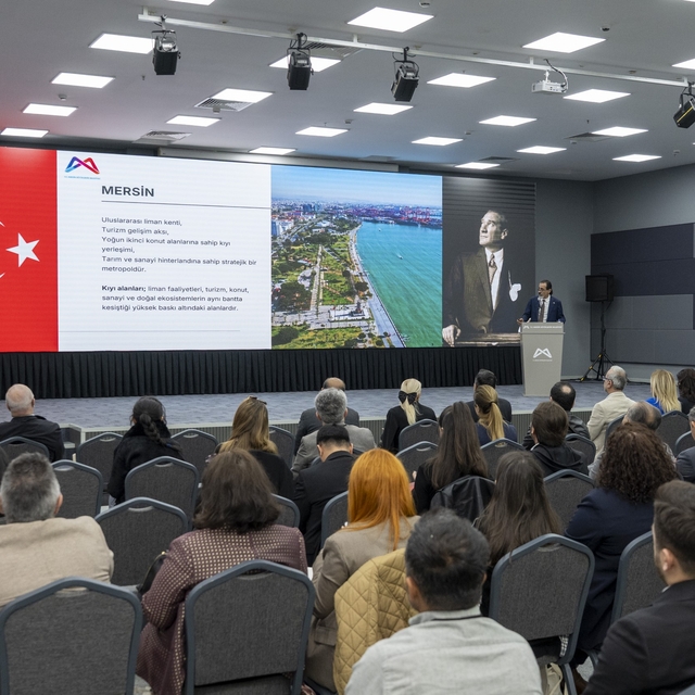 Mersin'de kıyı kentleri için kritik çalıştay düzenlendi