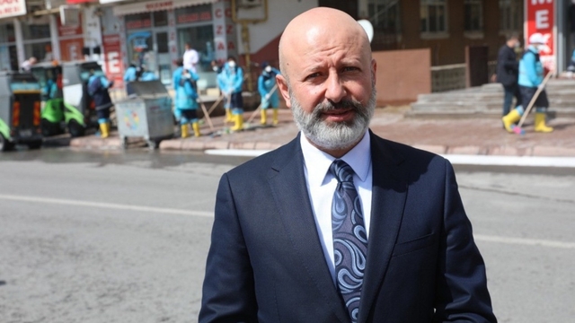 Başkan Çolakbayrakdar: "Temizlikte de Türkiye'nin en modern filosu Kocasinan'da"