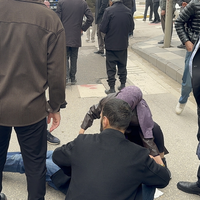 Elazığ'da aracın çarptığı yaşlı adam yaralandı