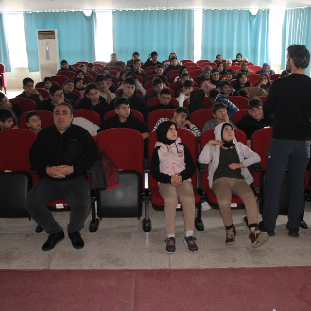 Bozyazı ilçesinde öğrenciler terörle mücadele konusunda bilgilendirildi