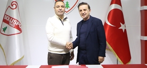 Boluspor 4. teknik adamında da aradığını bulamadı
Suat Kaya ile yollar ayrı...