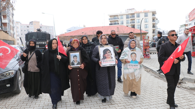 Evlat nöbetinin 119'uncu haftasında ailelerden 'sessiz yürüyüş'