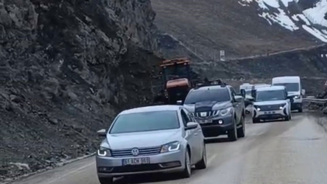 Yüksekova yolu trafiğe kapatılıyor