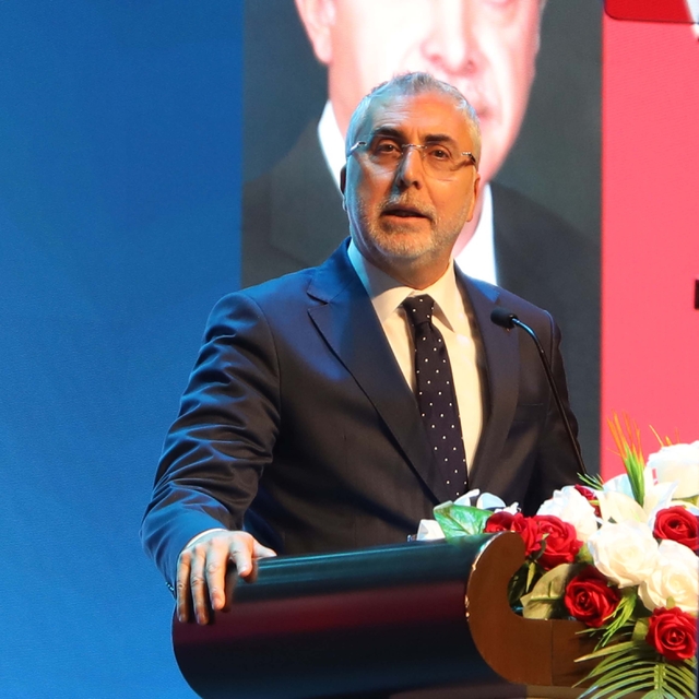 Bakan Işıkhan: İşe ilk adım programı için 243 milyar TL kaynak ayırdık