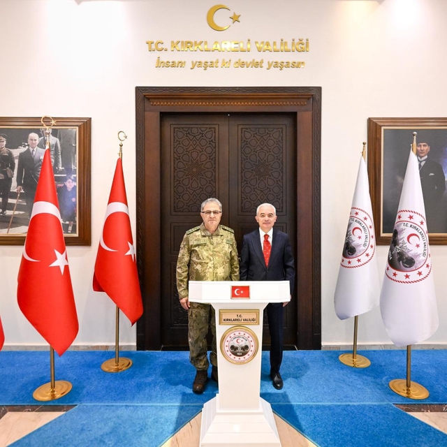 Kara Kuvvetleri Komutanı Orgeneral Tokel, Kırklareli Valisi Turan'ı ziyaret...