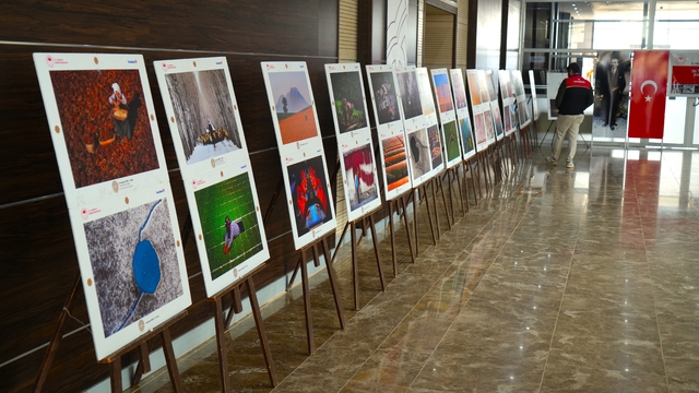 Muş'ta "15. Tarım Orman ve İnsan" fotoğraf sergisi ziyarete açıldı