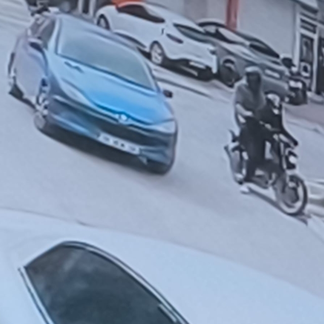 İzmir'de kuyumcuyu pompalı tüfekle soyan 3 şüpheli tutuklandı