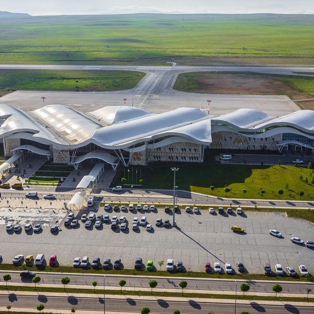 Sivas Nuri Demirağ Havalimanı şubatta 32 bine yakın yolcuya hizmet verdi
Si...