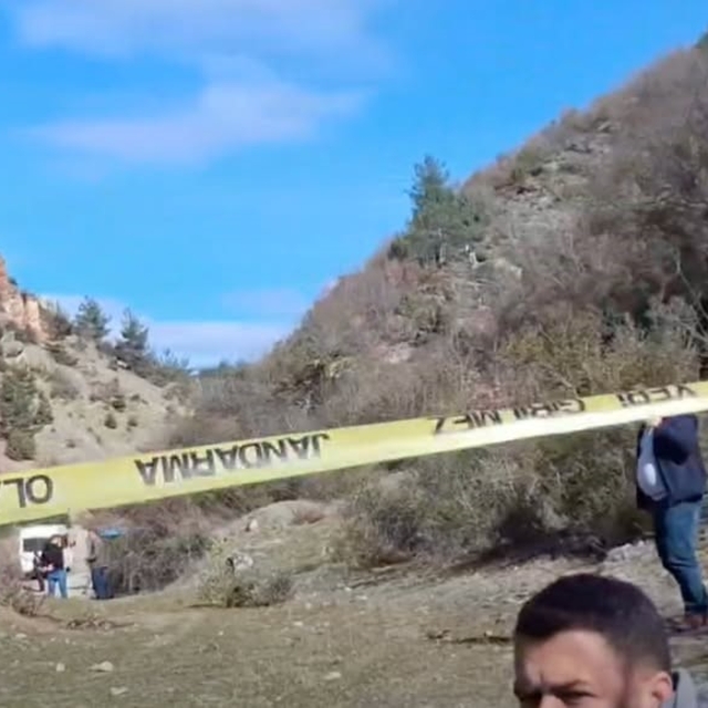 2 yaşındaki kayıp çocuk 10 saat sonra dağın zirvesinde bulundu