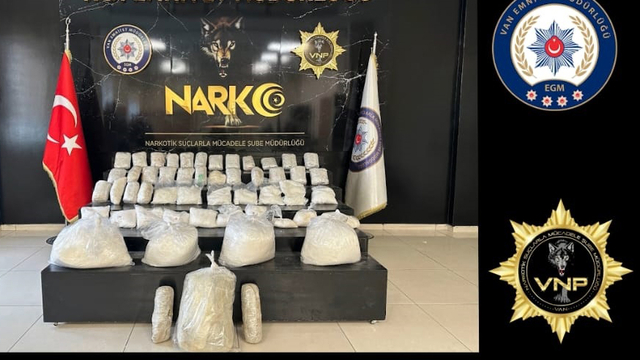 Van'da kamyonette 90 kilo 600 gram uyuşturucu ele geçirildi