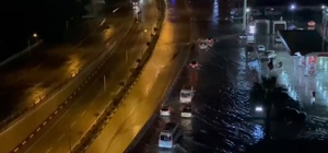 Hatay'da sağanak; cadde ve sokaklar göle döndü